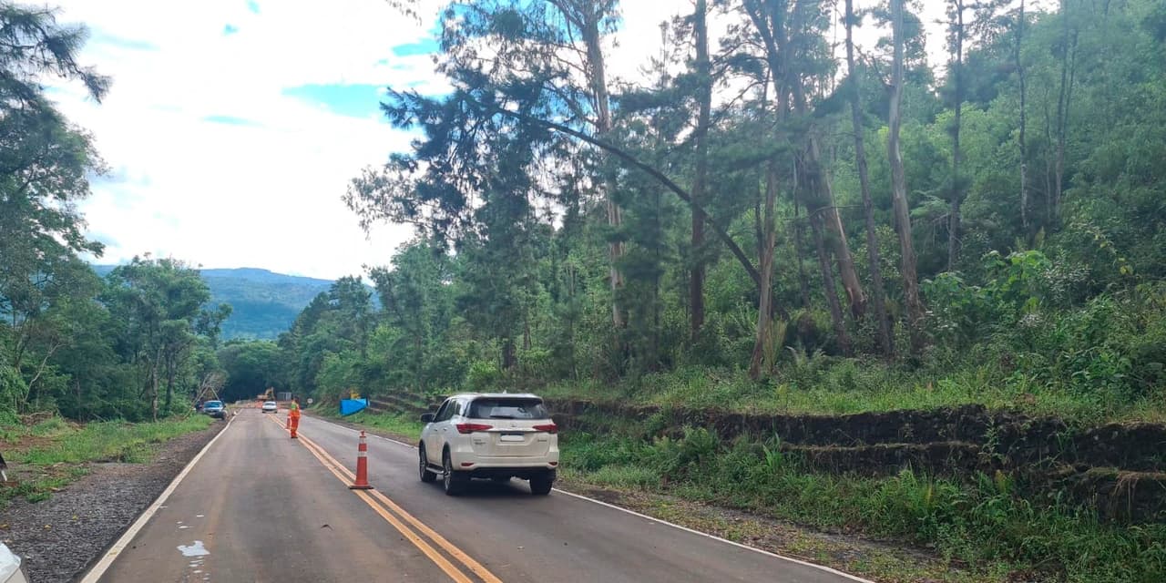 PR-170 tem tráfego liberado em meia pista em Pinhão, na região Centro-Sul