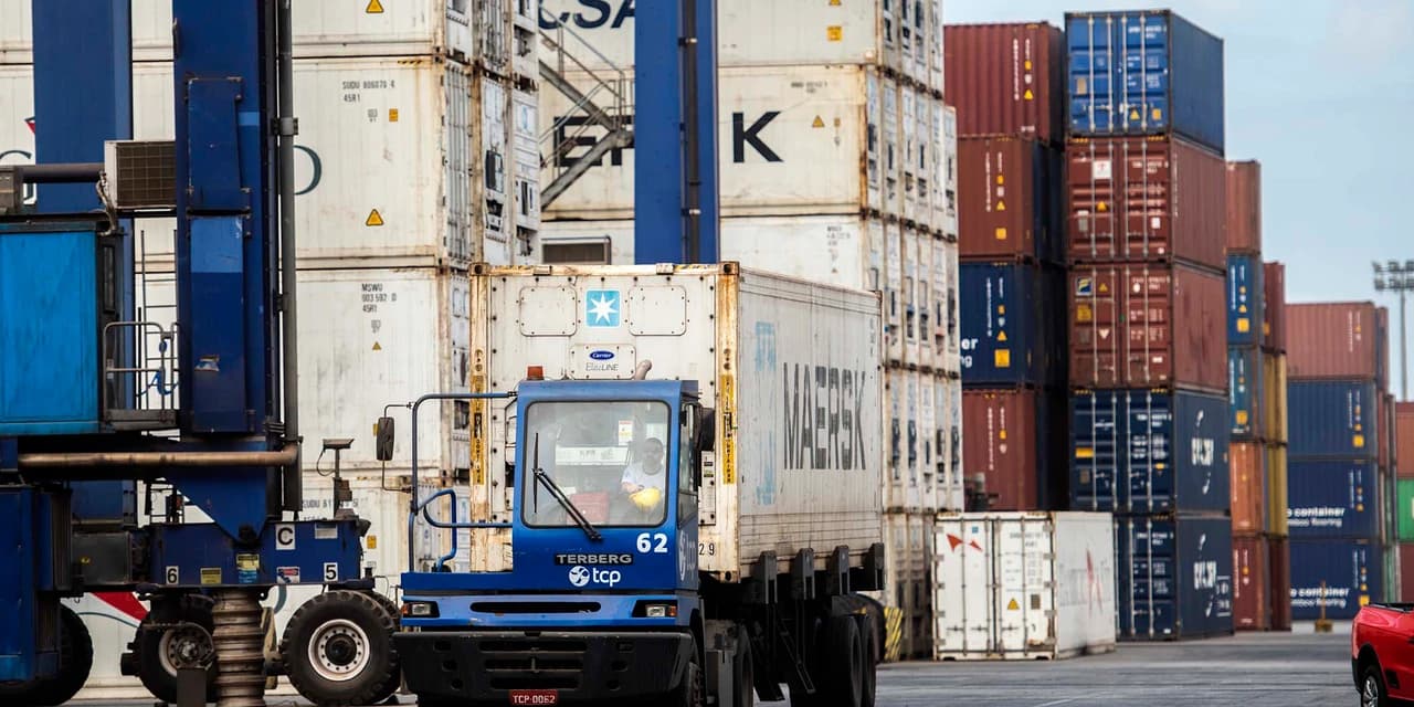 Exportações paranaenses crescem 13,7% em 2023, melhor desempenho do Sul e Sudeste