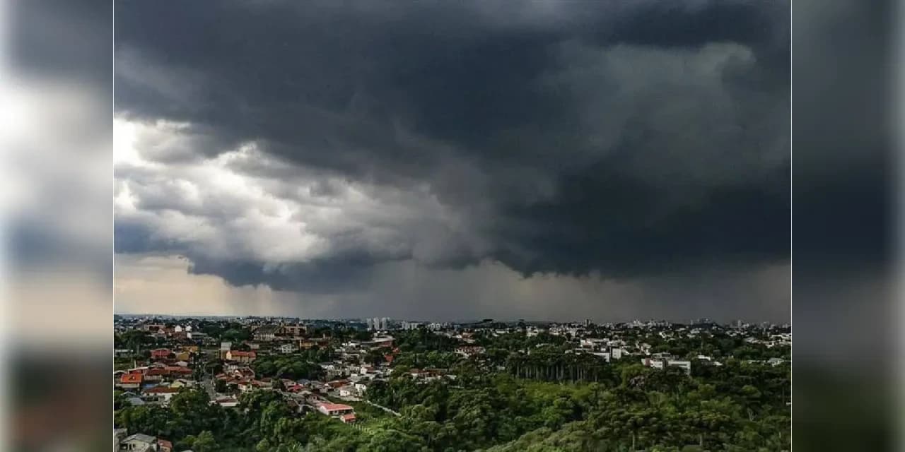 Alerta vermelho na região Sul indica tempestades e ventos acima de 100 km/h
