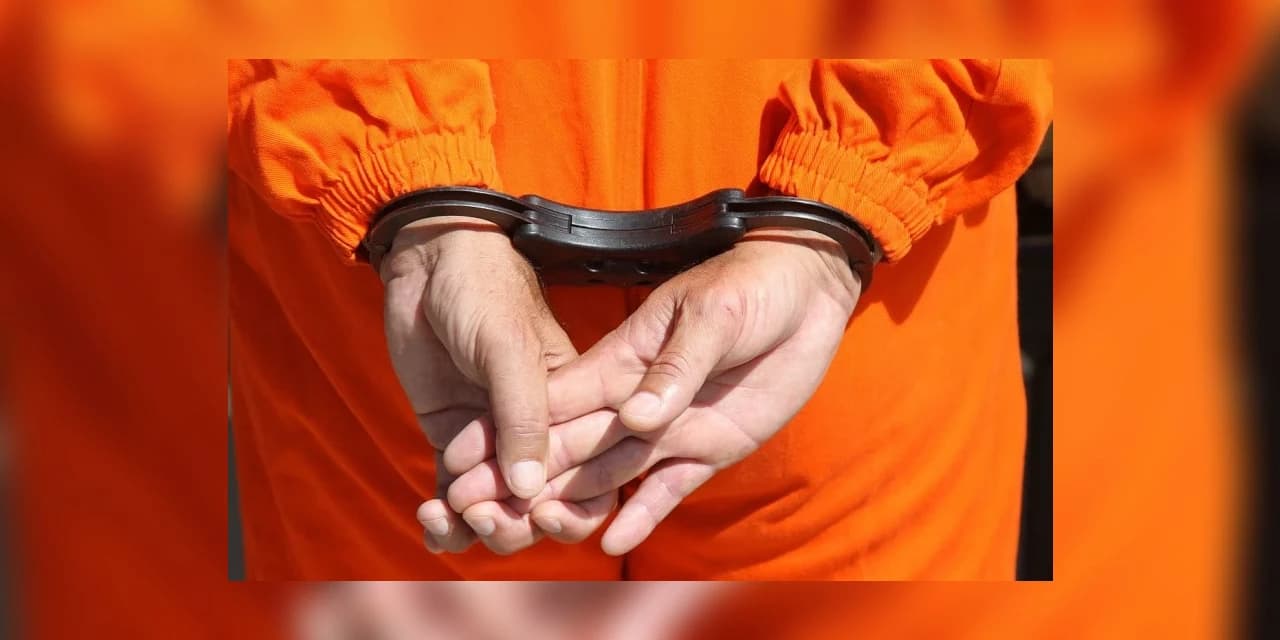 Indivíduos são presos em flagrante após furtarem moedas e bebidas no interior de Prudentópolis