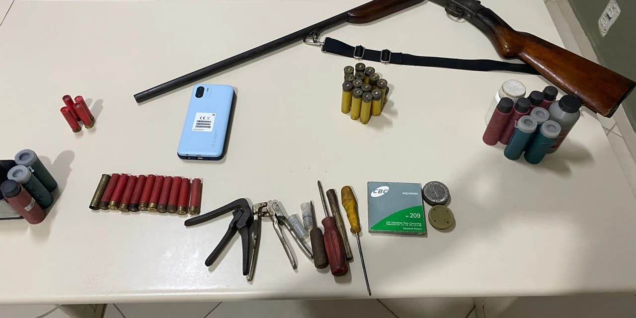 Motorista de ônibus escolar acusado de estupro é preso com armas e munições em Ipiranga
