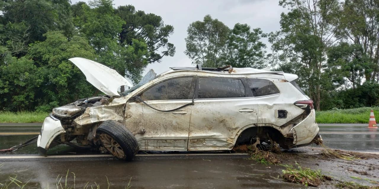 PRF registra capotamento na Br 373 entre Imbituva e Ponta Grossa