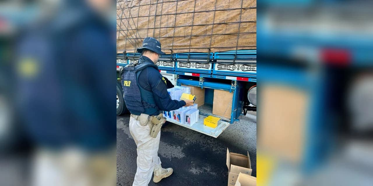 PRF apreende, na Br 277 em Guarapuava, celulares ocultados em caminhão