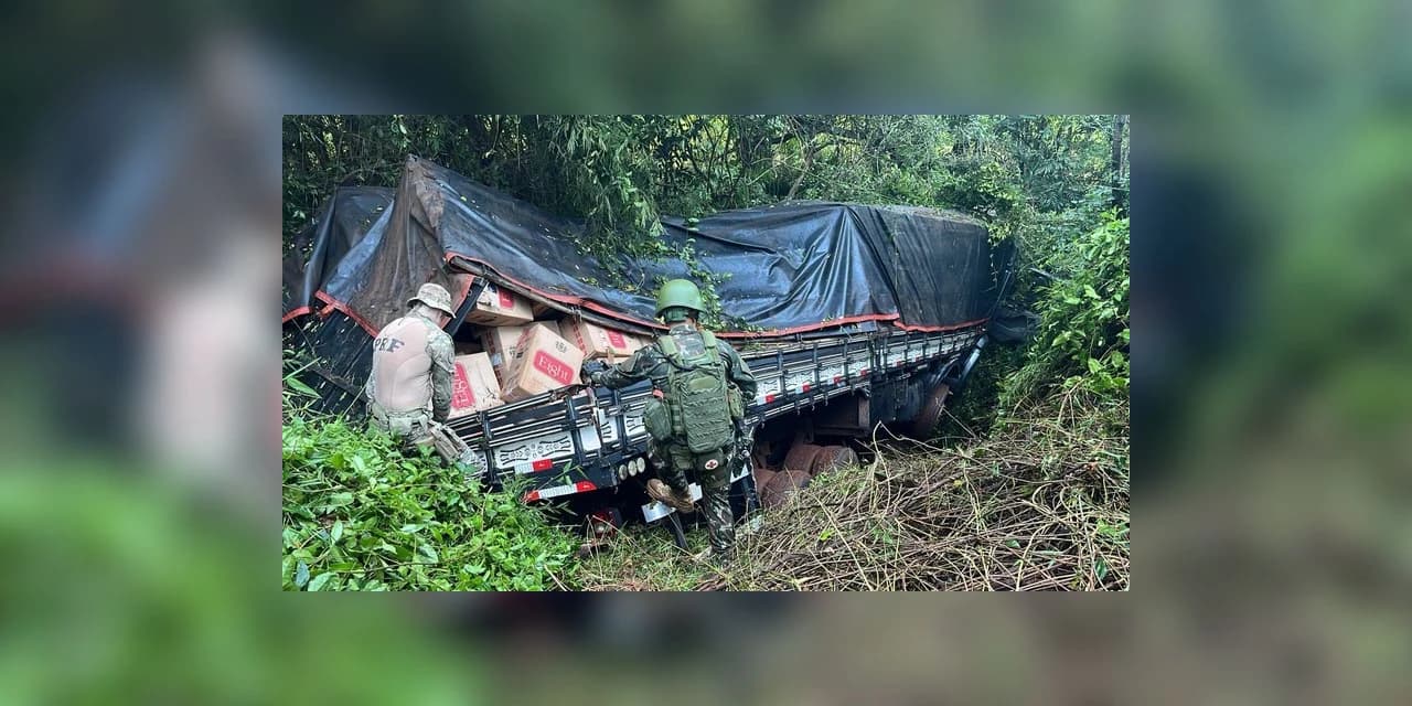 PRF e Exército apreendem cerca de 350 mil maços de cigarros no Paraná