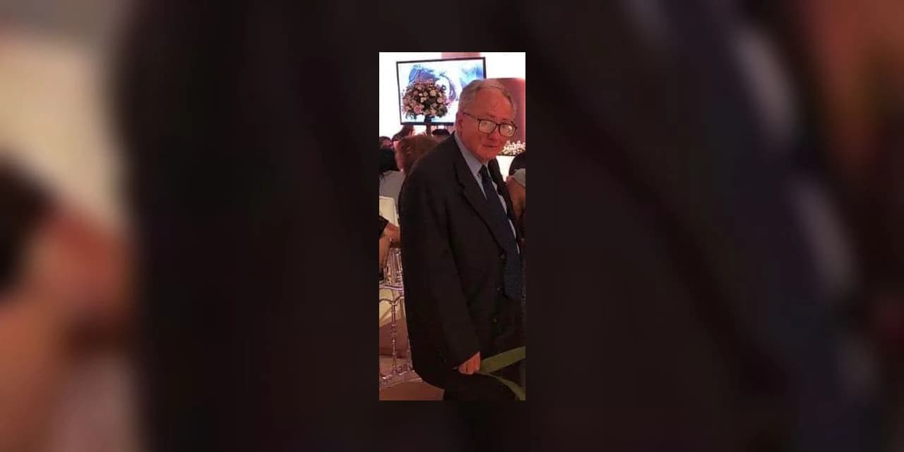 É com pesar que a Funerária São João e o Plano UNI PAZ, comunicam o falecimento do Sr. Gilmar Amaral Schroeder aos 72 anos de idade.