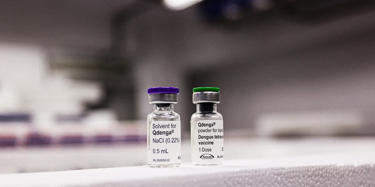 Paraná recebe novo lote de vacinas contra dengue para sete Regionais de Saúde