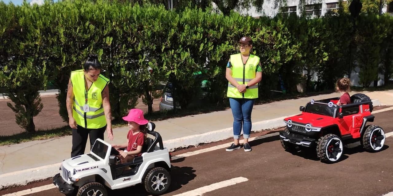 Escola de trânsito do DER/PR em Cascavel tem projeto-piloto com carrinhos elétricos