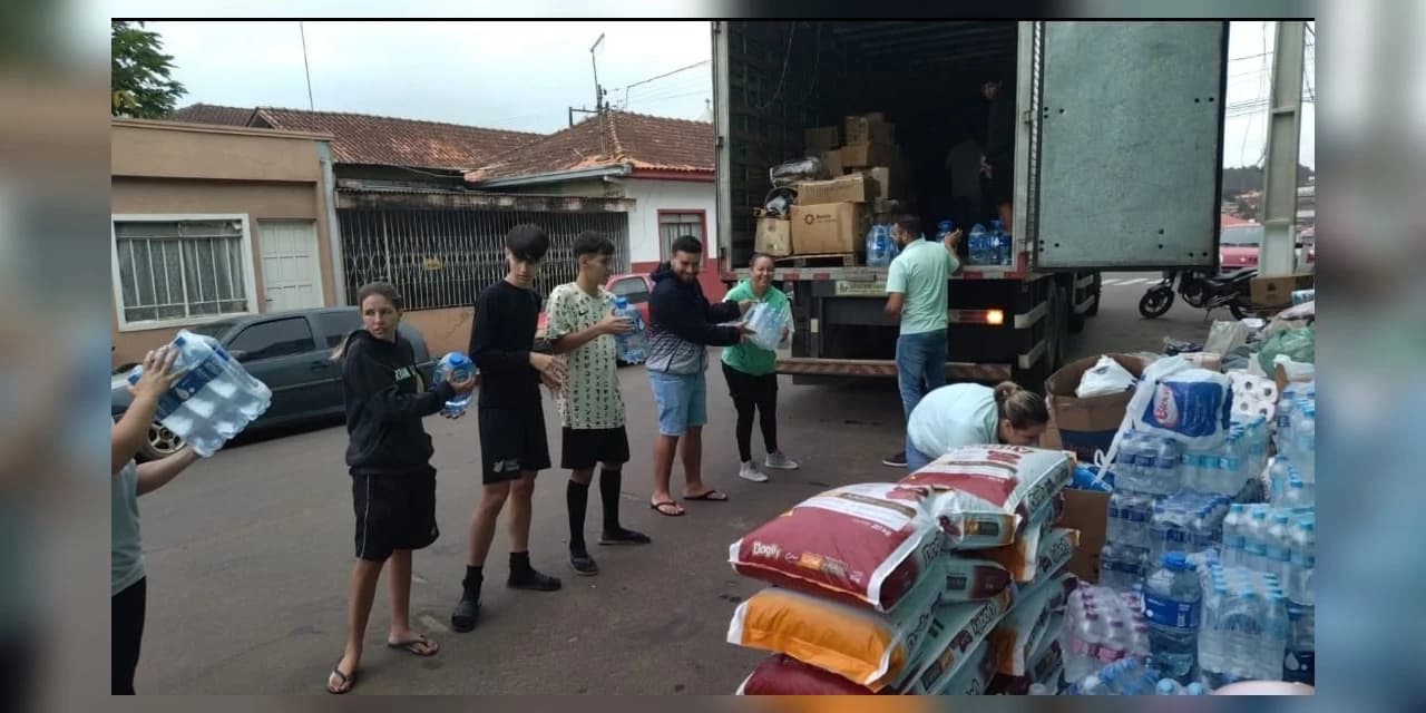 Solidariedade dos Ipiranguenses lota caminhão com doações para o RS