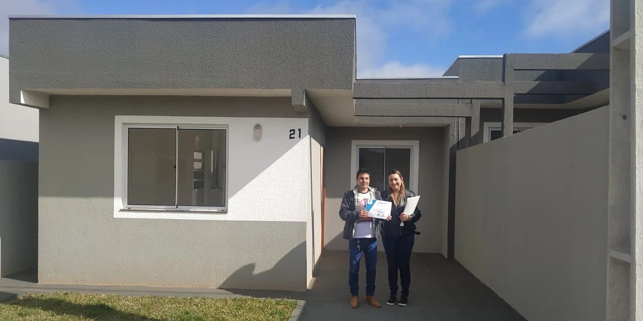 Governo entrega as chaves da casa própria a 28 famílias de Ponta Grossa