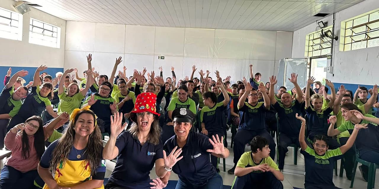 Escola de trânsito do Detran-PR promove palestra para alunos da educação especial