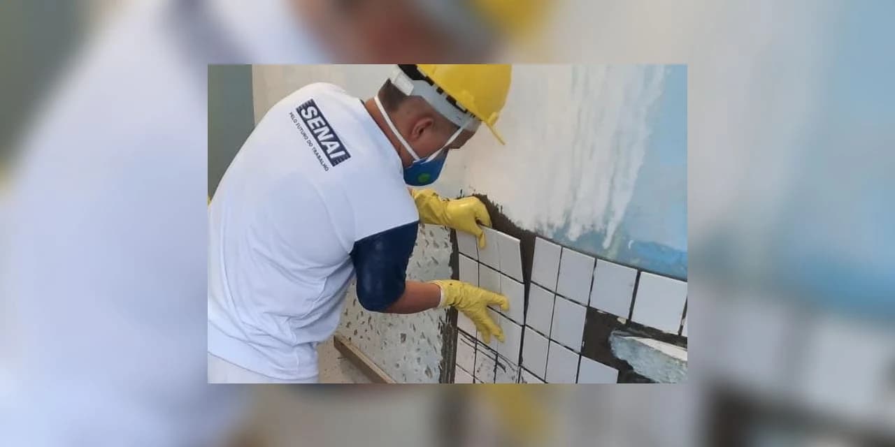 Com revitalização da orla de Matinhos, IAT oferece curso de construção civil