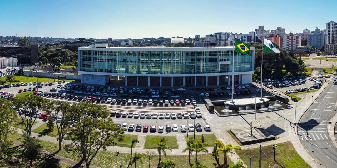 Governo do Paraná divulga resultado do concurso para Quadro Próprio
