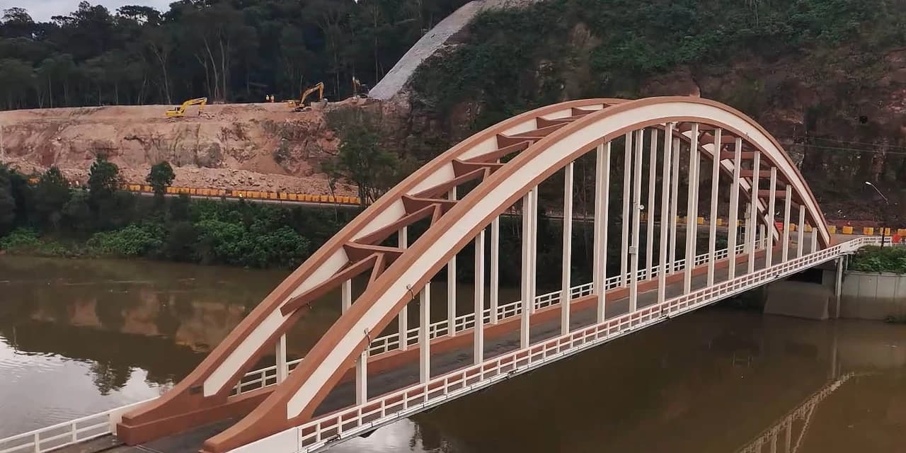 Cartão-postal: Ponte dos Arcos de União da Vitória é revitalizada pelo DER/PR