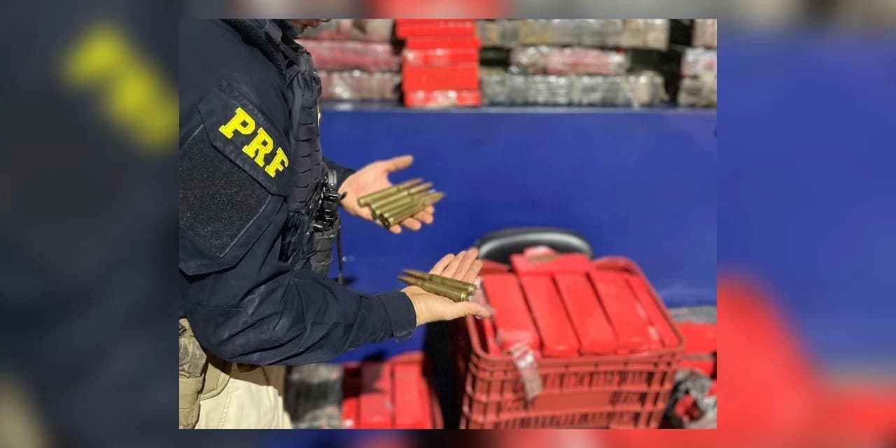 PRF apreende munição de grosso calibre junto com maconha na região de fronteira no Paraná