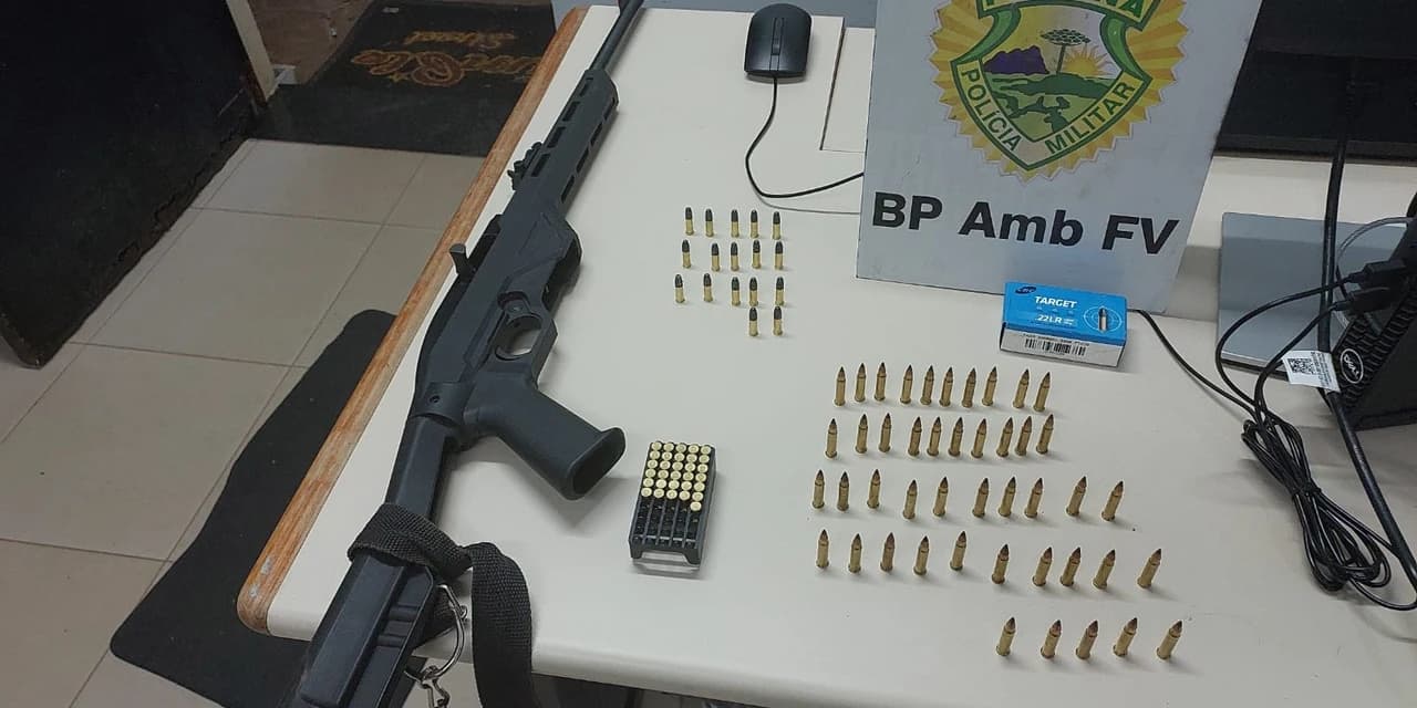 Em Guarapuava policiais ambientais encontram espingarda semi automática e munições