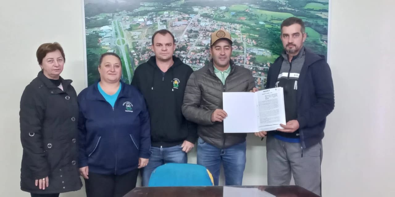 Prefeito Marcelo Leite anuncia recursos para a construção de um novo prédio para a APAE de Guamiranga
