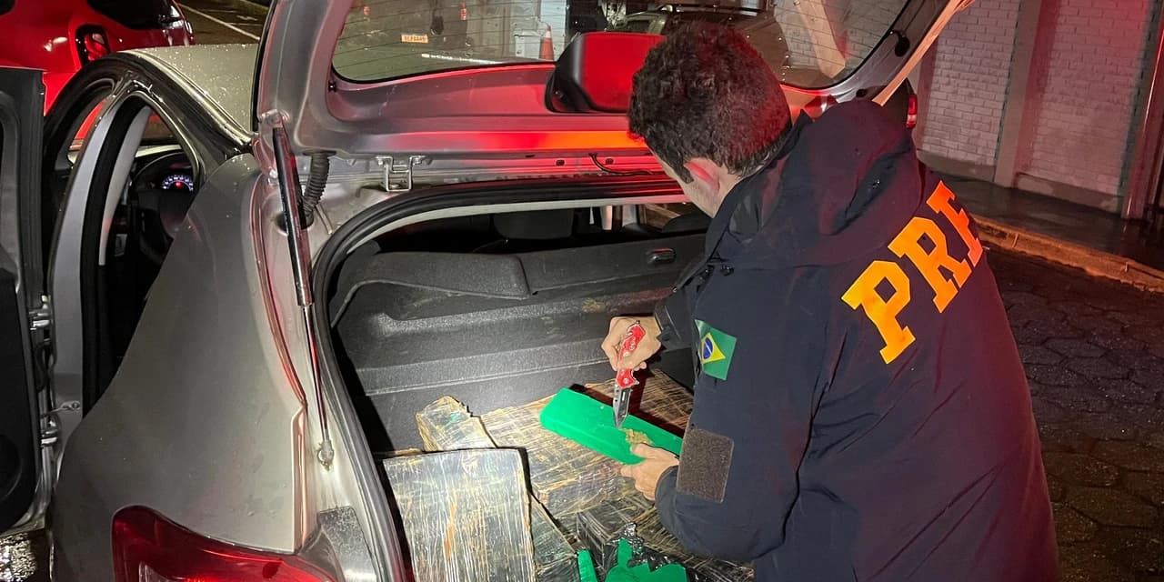 PRF apreende cerca de 300 quilos de maconha em Guarapuava