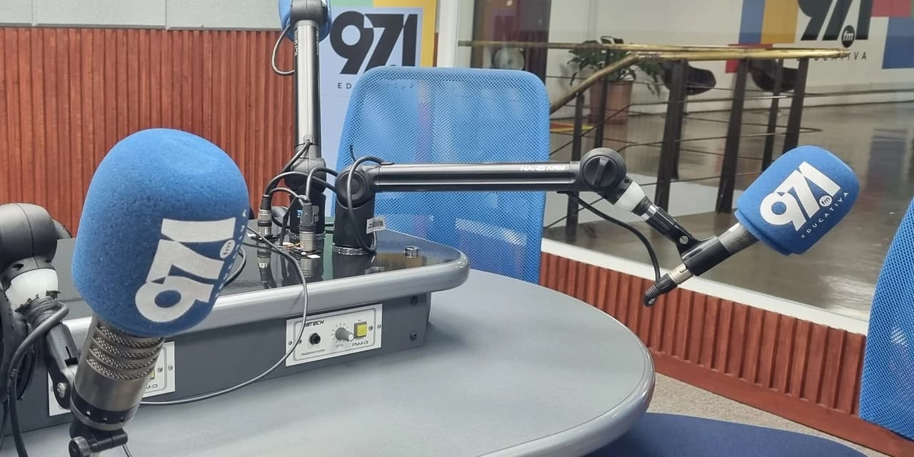 Rádio Educativa é finalista do Prêmio Ocepar de Jornalismo com duas séries especiais
