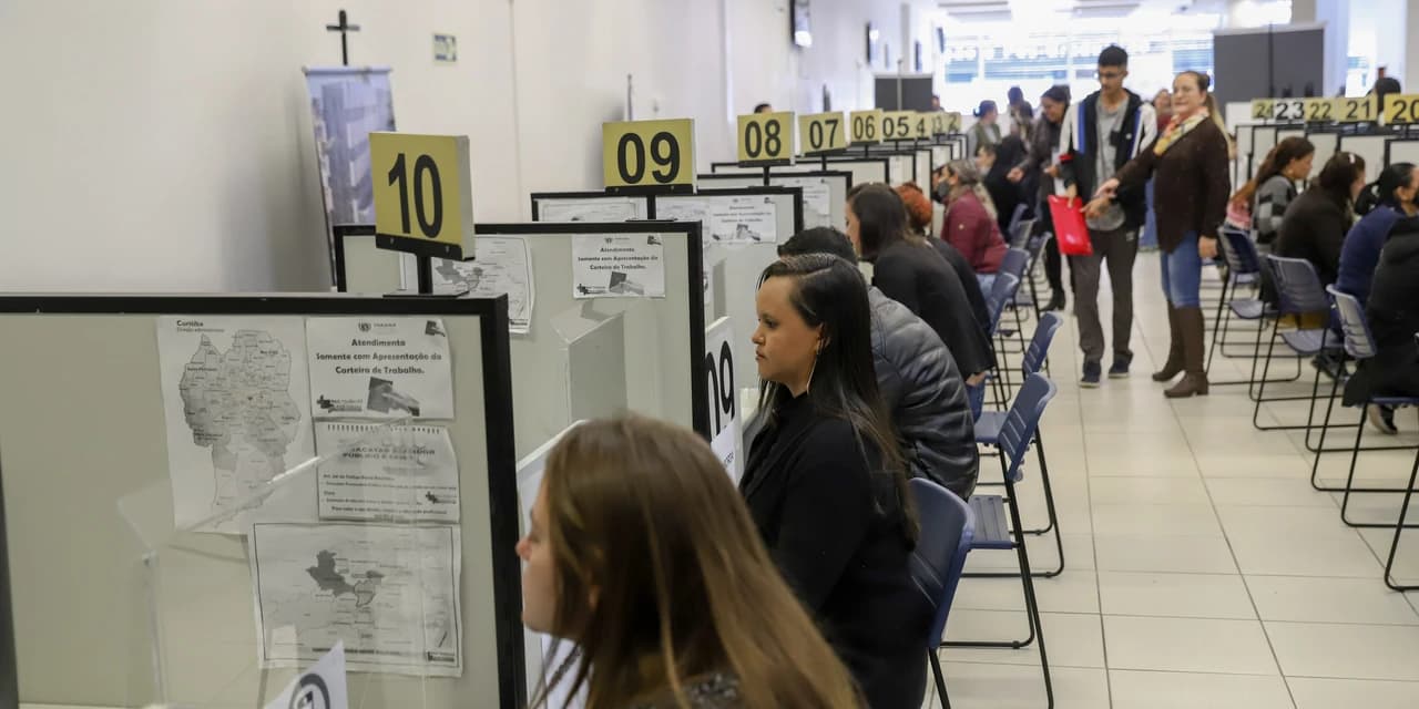 Agências do Trabalhador do Paraná iniciam a semana com 21,9 mil vagas