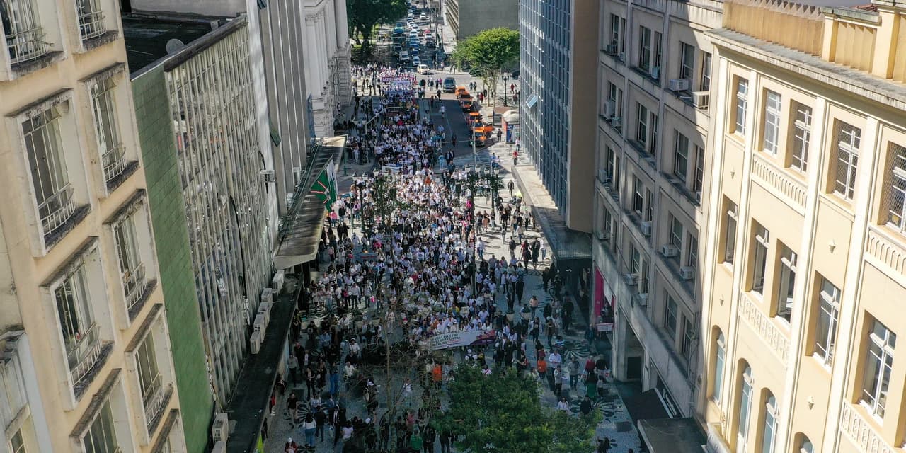 Luta contra o feminicídio reúne 100 municípios na Caminhada do Meio-Dia
