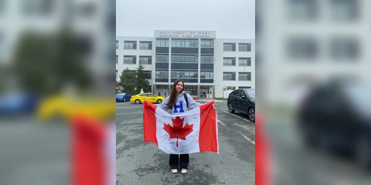 Aluna do Colégio Imaculada conceição de ligação retorna de seu intercambio de seis meses realizado no Canadá pelo Programa Ganhando o Mundo.