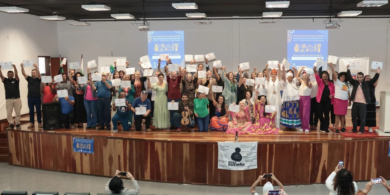 Membros do Conselho Estadual dos Povos e Comunidades Tradicionais são diplomados