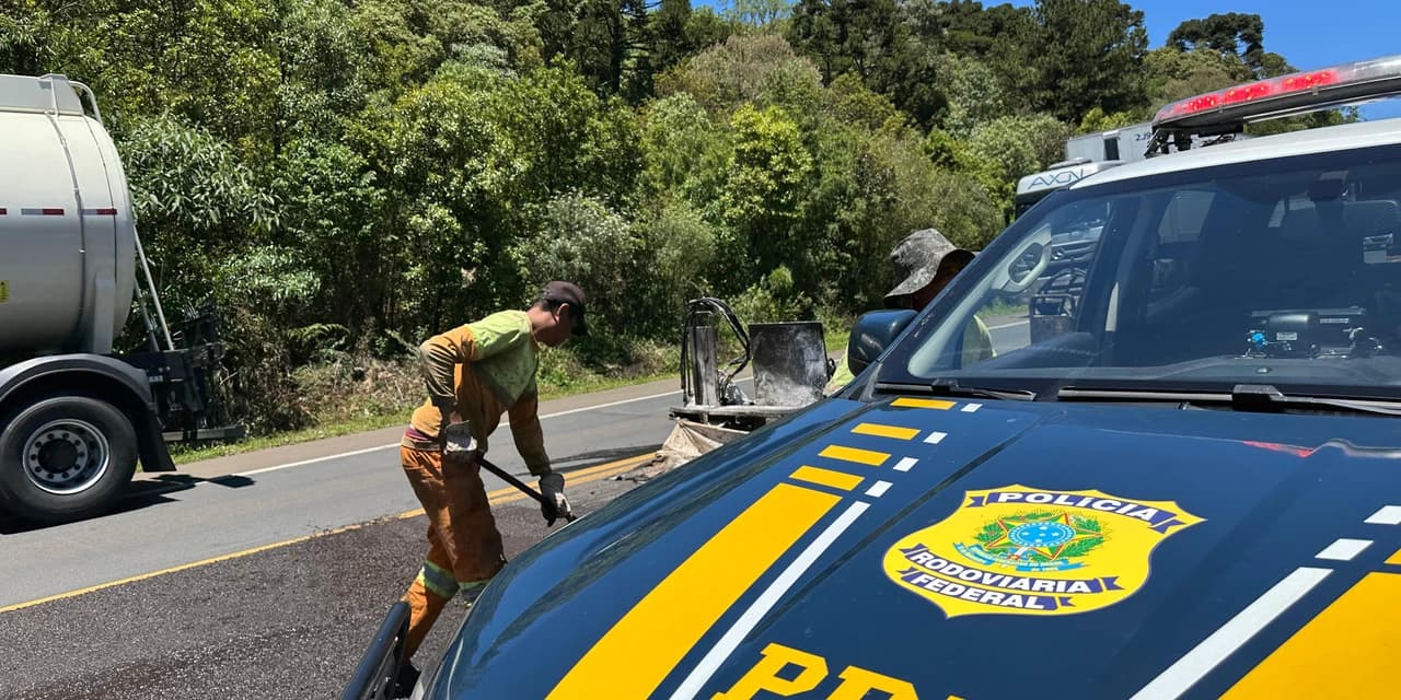 PRF informa que, a rodovia BR-277 no Km 316 está com a interdição parcial com sistema PARE e SIGA