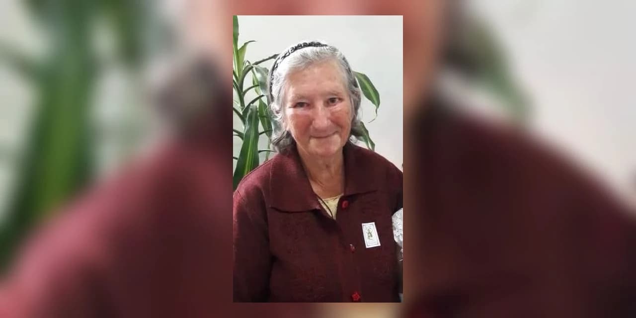 É com pesar que e a Funerária São Josafat comunica o falecimento da Sra Estefania André aos 73 anos.