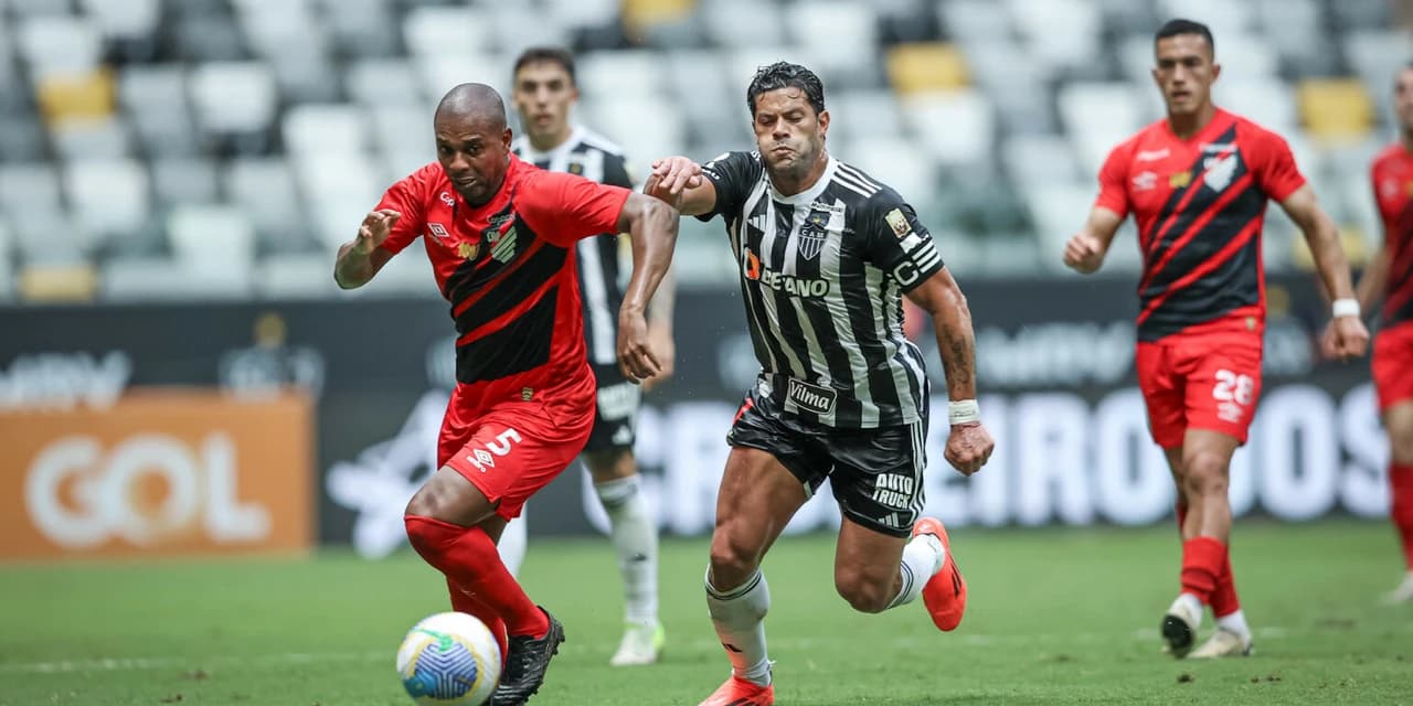 Athletico perde para o Atlético-MG e é rebaixado para a Série B de 2025