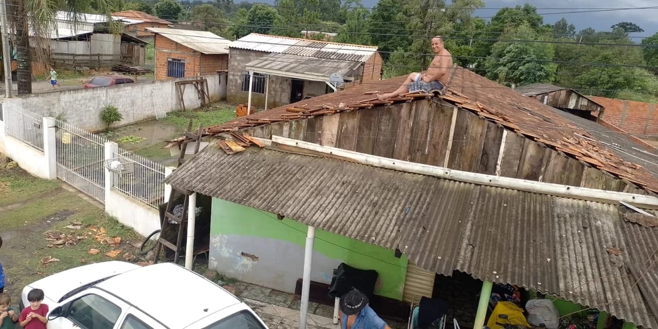 Vendaval atinge várias residências em São Mateus do Sul