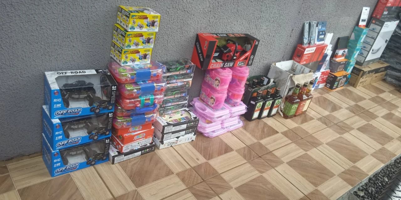 Em Inácio Martins veículo é localizado com vários produtos de origem estrangeira