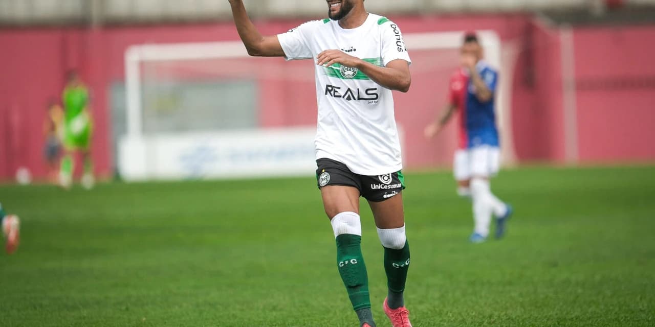 Coritiba vence o Paraná Clube no clássico Paratiba