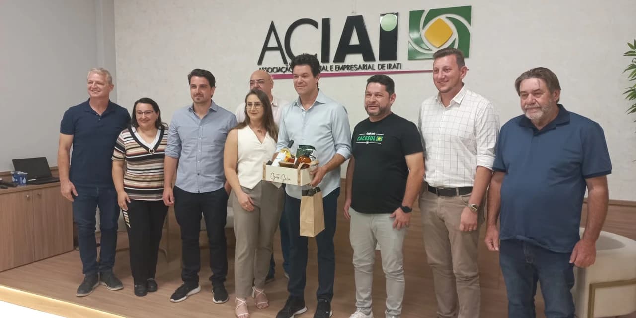 Secretário estadual de Planejamento do Paraná, Guto Silva participa de evento da Aciai em Irati. VÍDEO!
