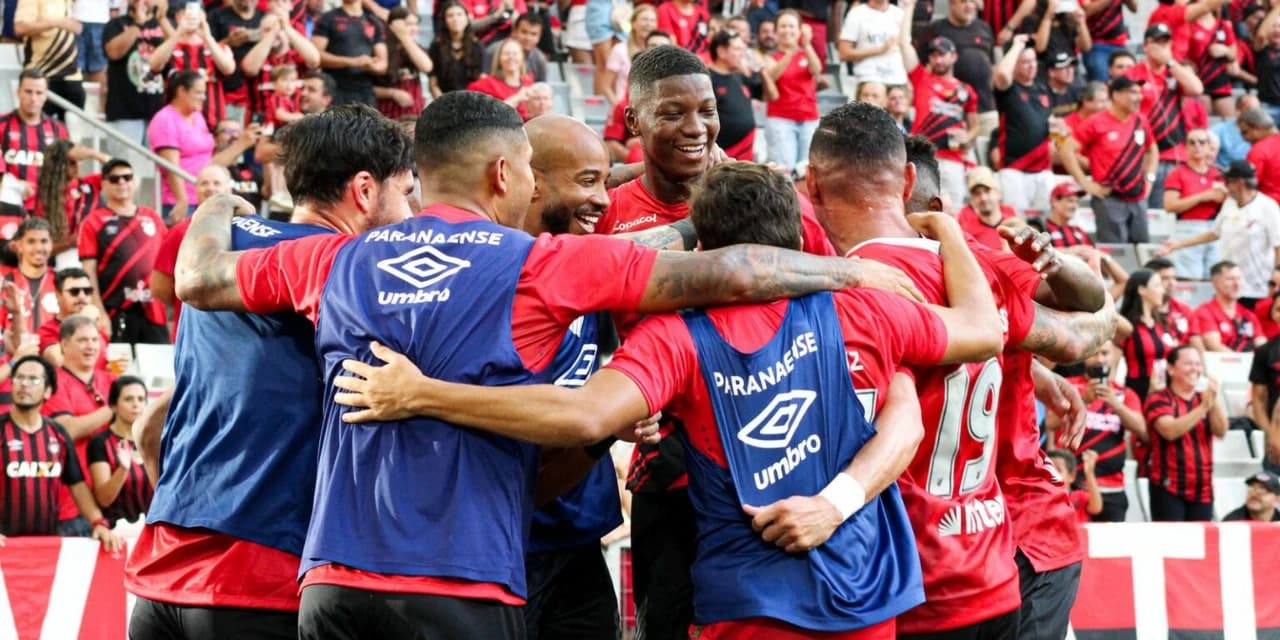 Athletico aplica 3×0 no Azuriz e garante classificação para semifinal