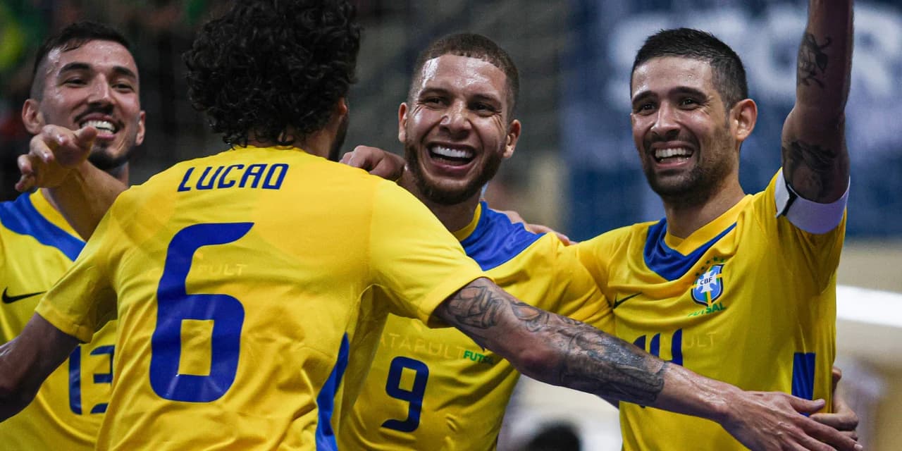 Seleção Brasileira de futsal conquista título com campanha invicta em São José dos Pinhais