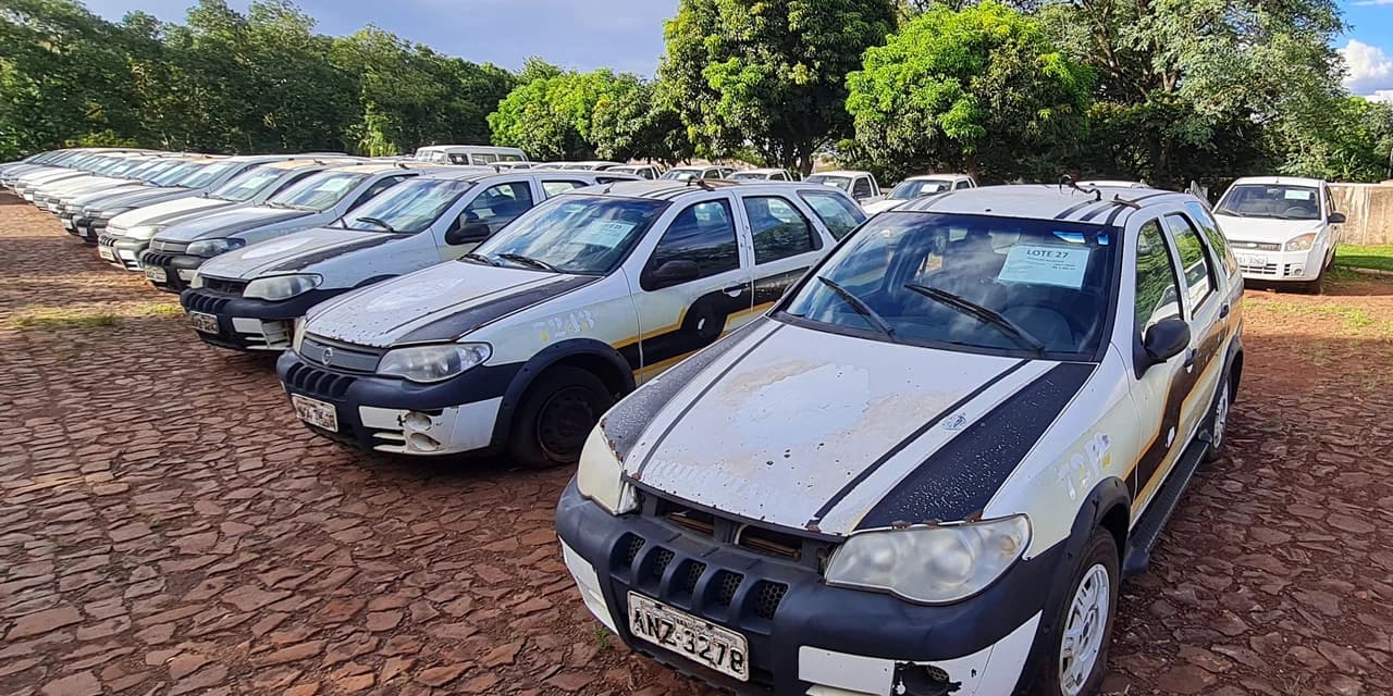A partir de R$ 1.700,85: Governo realiza leilão de 62 veículos de pátio de Cascavel