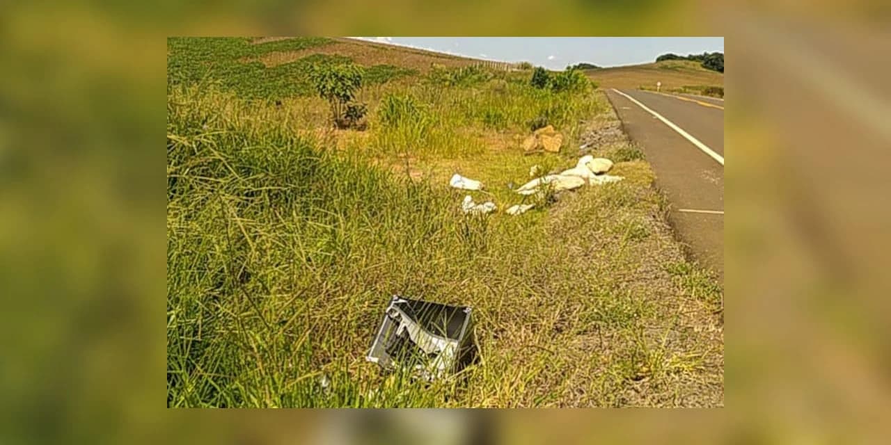 DER/PR alerta para riscos do descarte irregular de lixo em rodovias estaduais