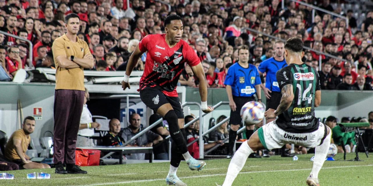Maringá vence o Athletico em Curitiba e fará a final do Paranaense