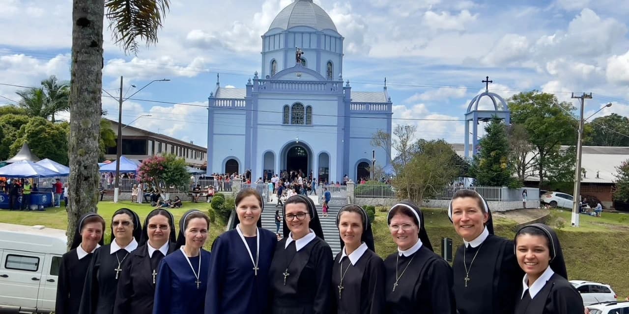 Irmãs Servas de Maria Imaculada participam da Romaria Penitencial em Iracema SC
