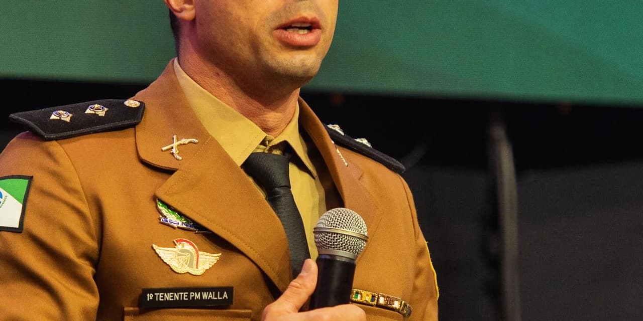 Capitão Walla esclarece que não precisa acender os faróis durante o dia