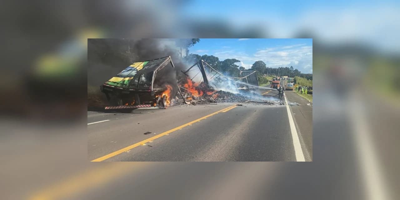 Tio e sobrinho morrem após caminhões deles baterem de frente e pegarem fogo em Imbituva