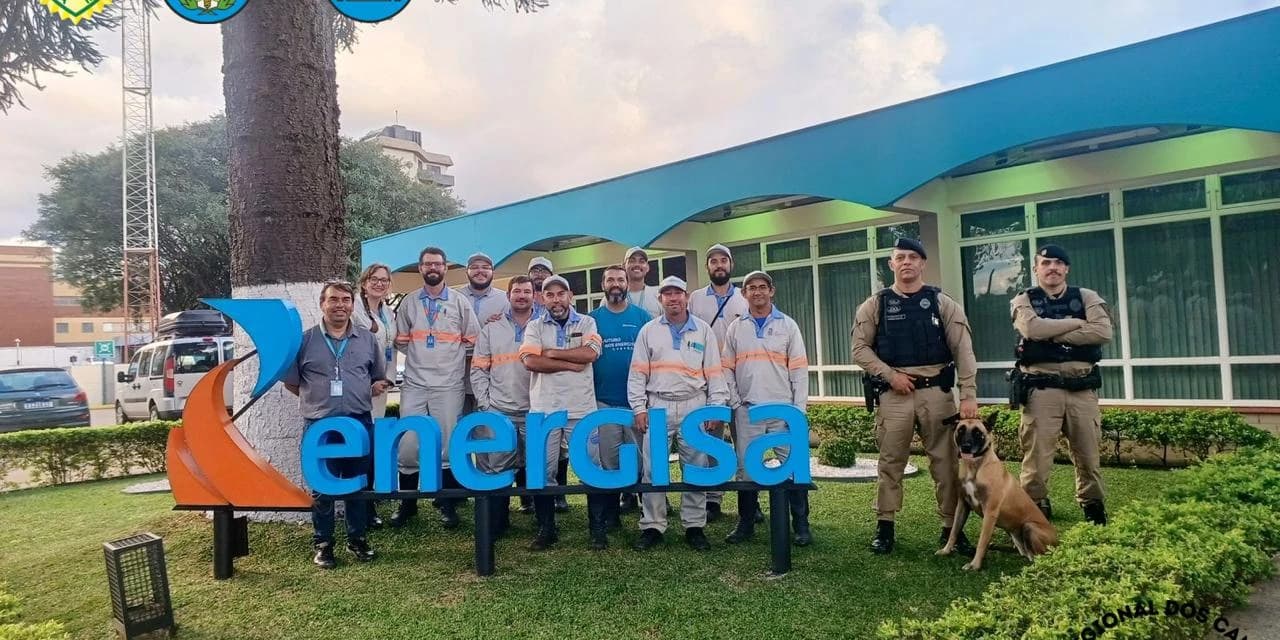 Operações com cães do 16º BPM realiza palestra sobre técnicas de contenção e prevenção de ataque de cães