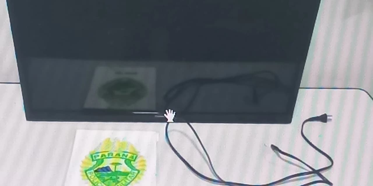 Em Prudentópolis TV Panasonic de 32 polegadas é encontrada em terreno baldio