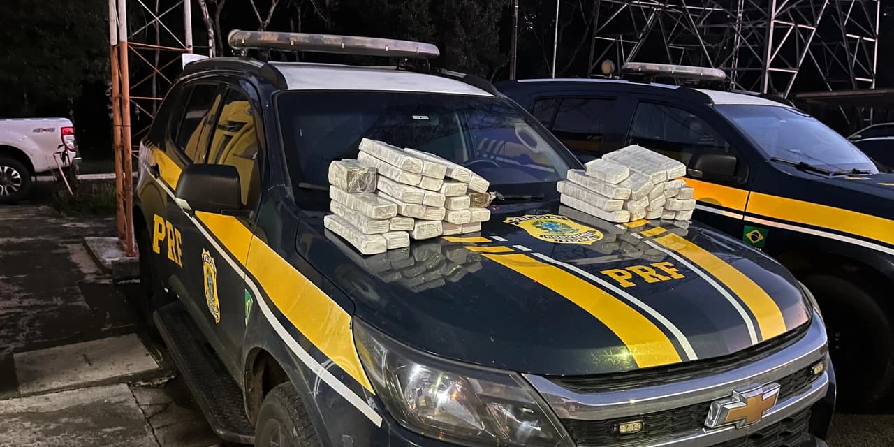 PRF apreende 32 quilos de maconha em ônibus na BR-277, em Guarapuava