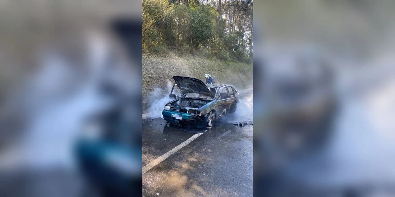 Incêndio destrói veículo próximo à PRE em São Mateus do Sul