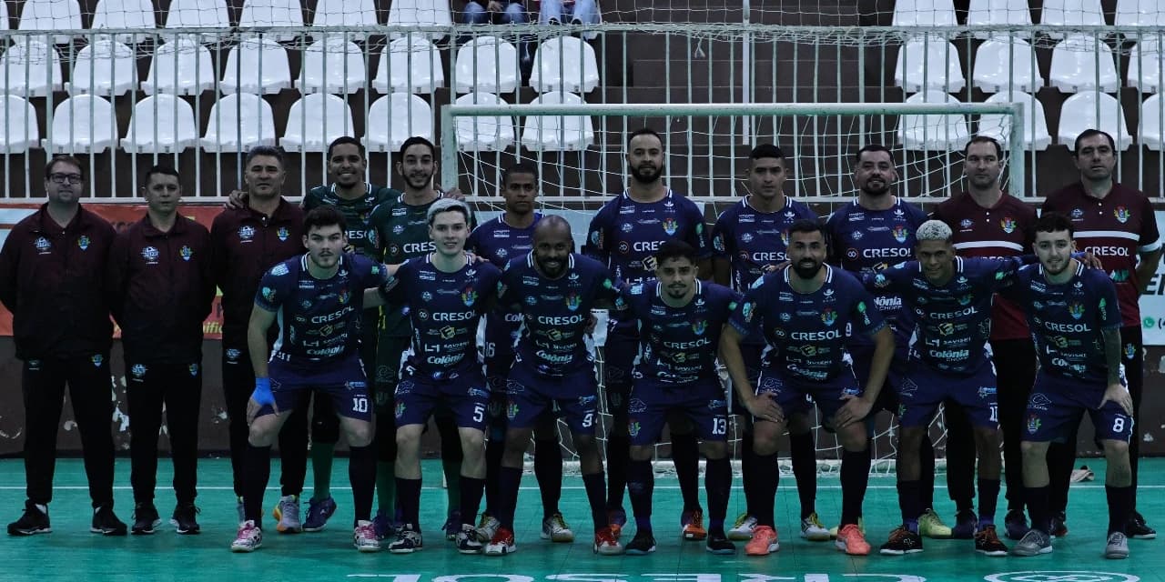 Bronze de Futsal: Prude vence e assume a liderança isolada do grupo L