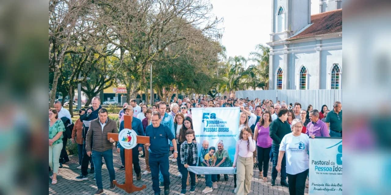Paróquia São João Batista, de Prudentópolis, promove programação especial pela 5ª Jornada Mundial dos Avós e Idosos e homenageia São Cristóvão
