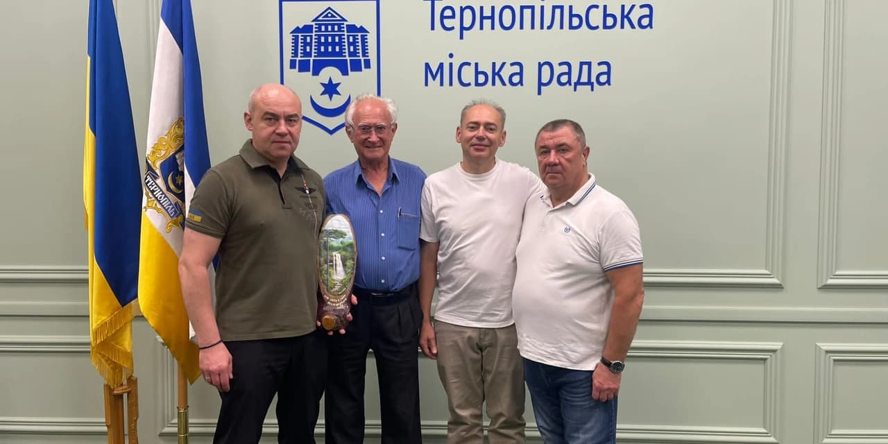 Vitorio Sorotiuk visita o prefeito de Ternopil, Serhiy Nadal
