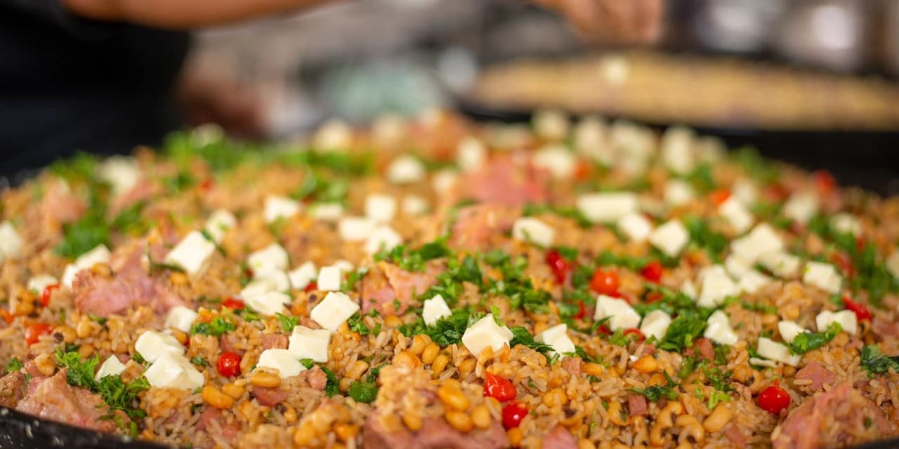 O maior festival gastronômico do Brasil, Torresmofest, acontece em Guarapuava
