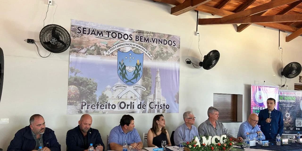Artagão Júnior participa de reunião da AMCG em Ivaí para discutir demandas regionais